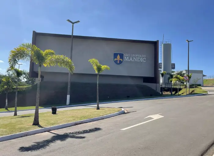 Unidade da Faculdade São Leopoldo Mandic em Araras com curso de graduação em Medicina